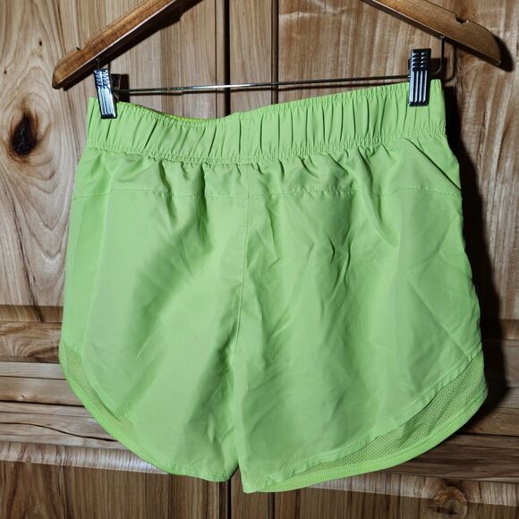 Women’s Small 4pc Athletic Clothing Lot – Tank Top & Shorts – NWT - Picture 3 of 9